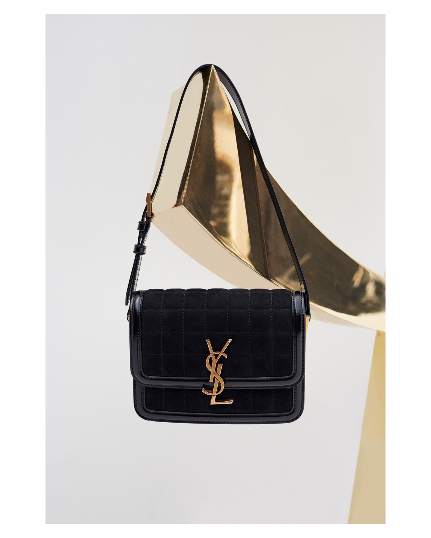 Spring 23⁣by Anthony Vaccarello⁣⁣⁣⁣#YSL #SaintLaurent #YvesSaintLaurent⁣⁣#anthonyvaccarello